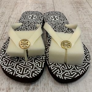 TORY BURCH FLIP FLOPS